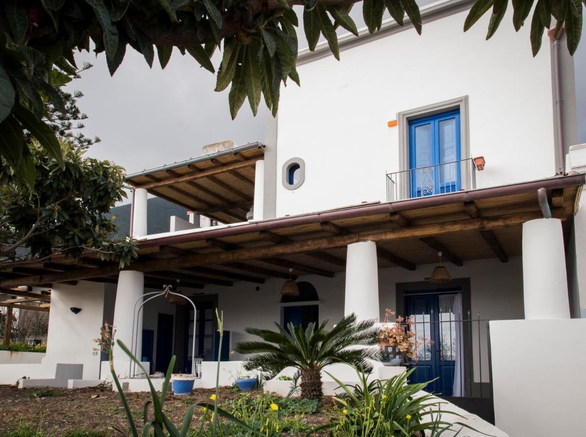 Villa Insolia Santa Marina Salina Exterior foto
